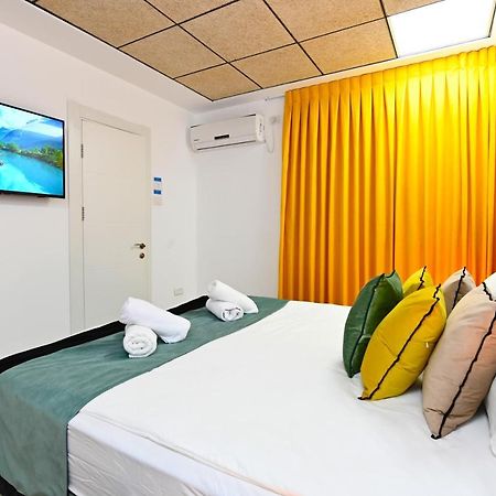 Yalarent Malina Motel In Tiberias Kültér fotó