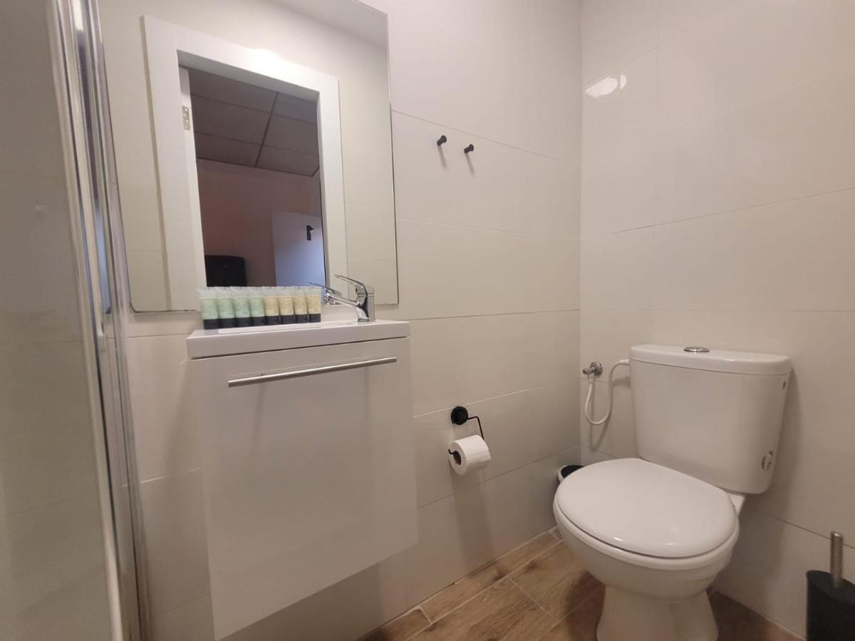 Yalarent Malina Motel In Tiberias Kültér fotó